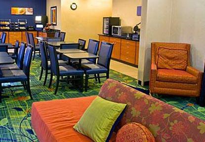 Fairfield Inn & Suites Grand Rapids Restaurang bild